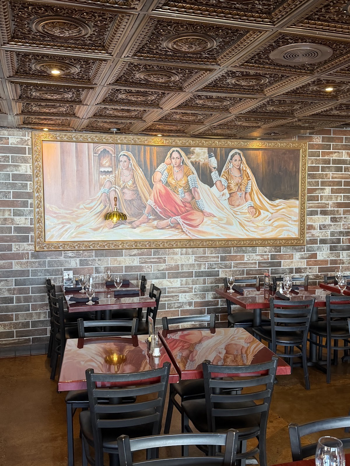 Little India Restaurant & Bar Central Park: the place