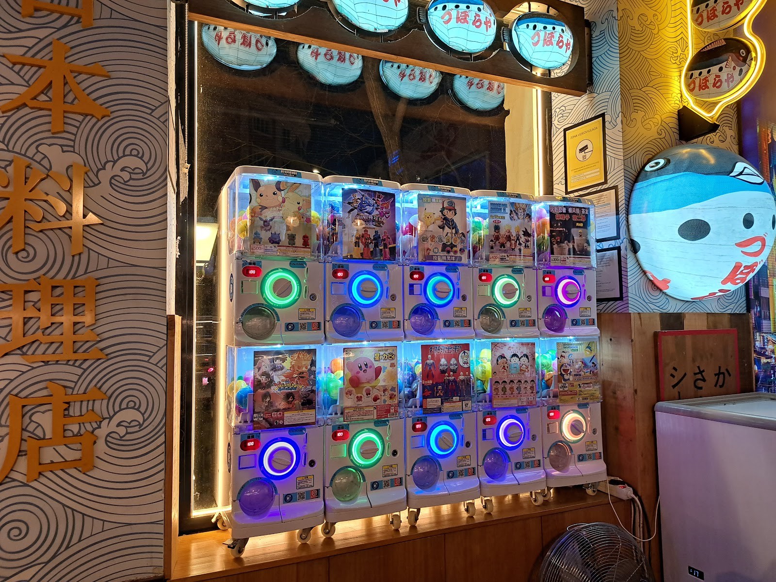 Running Sushi in Osaka: the place