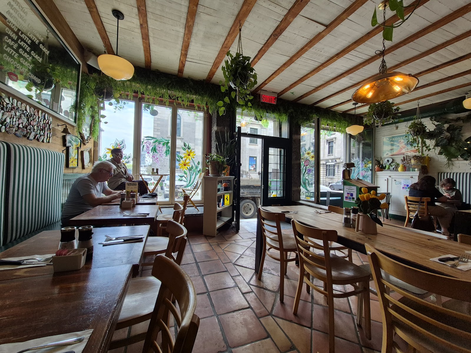 Tommy Café: the place
