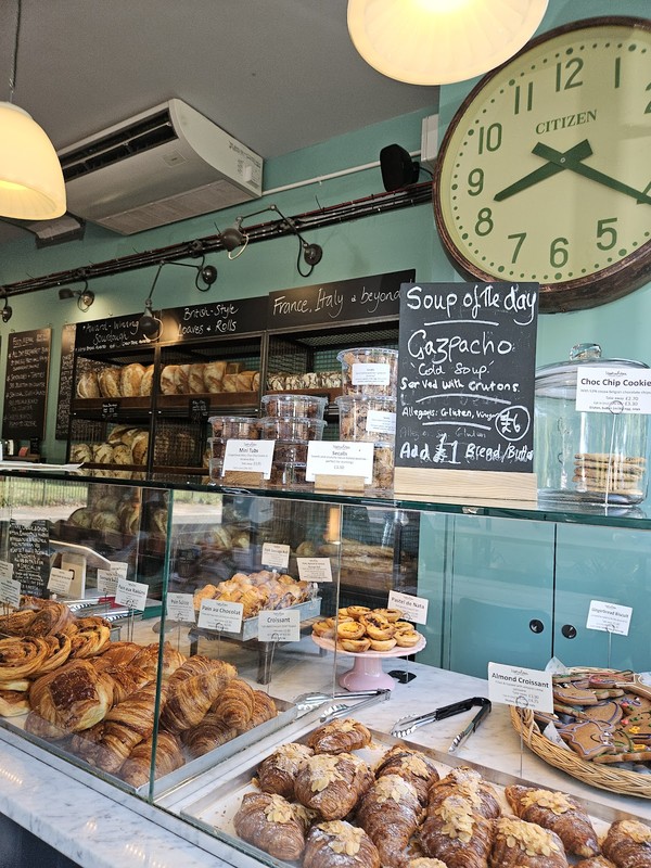 Holtwhites Bakery: photo 4