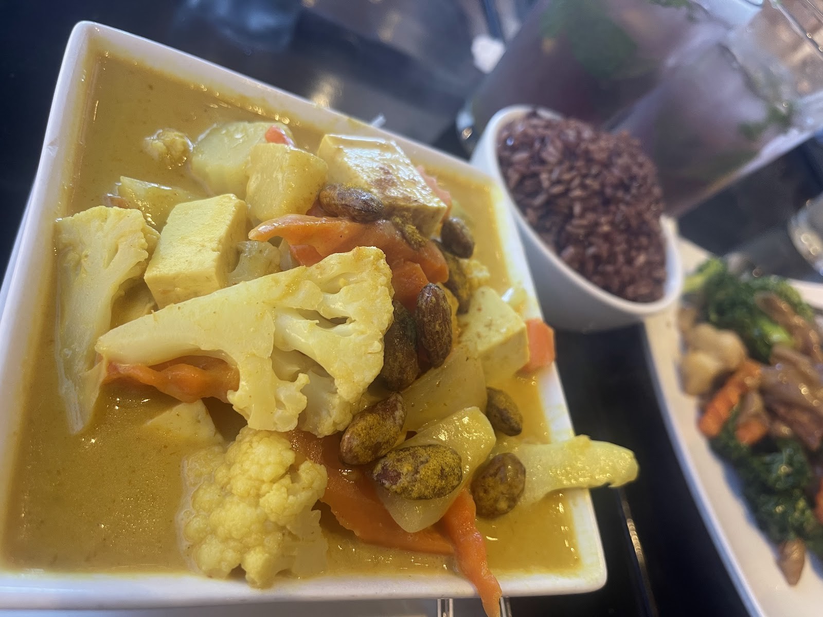 VE Station: food & drinks