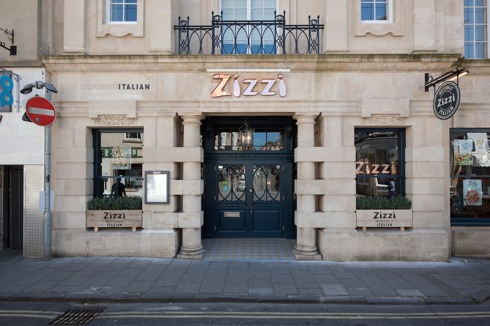 Zizzi - Bristol Clifton Village: the place