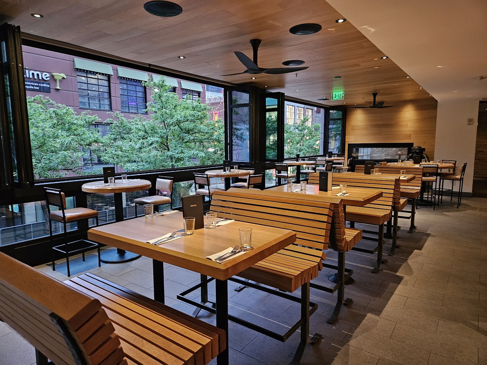 Earls Kitchen + Bar: the place