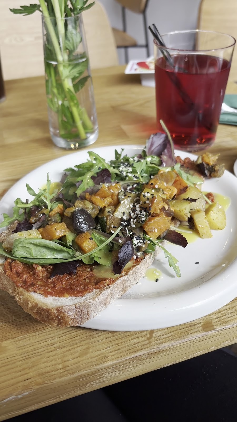 nourish café: food & drinks