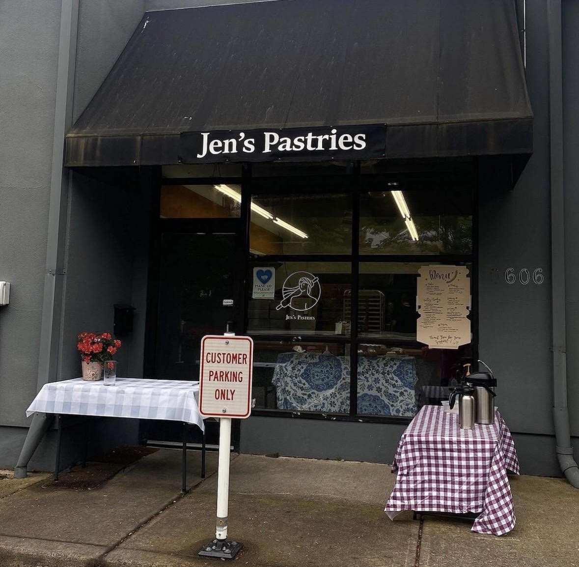 Jen's Pastries: the place
