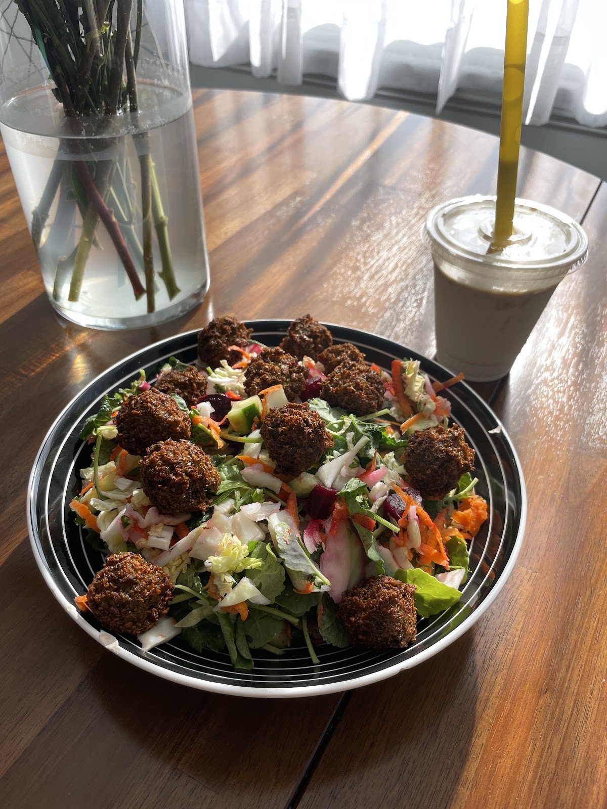Goldie: food & drinks
