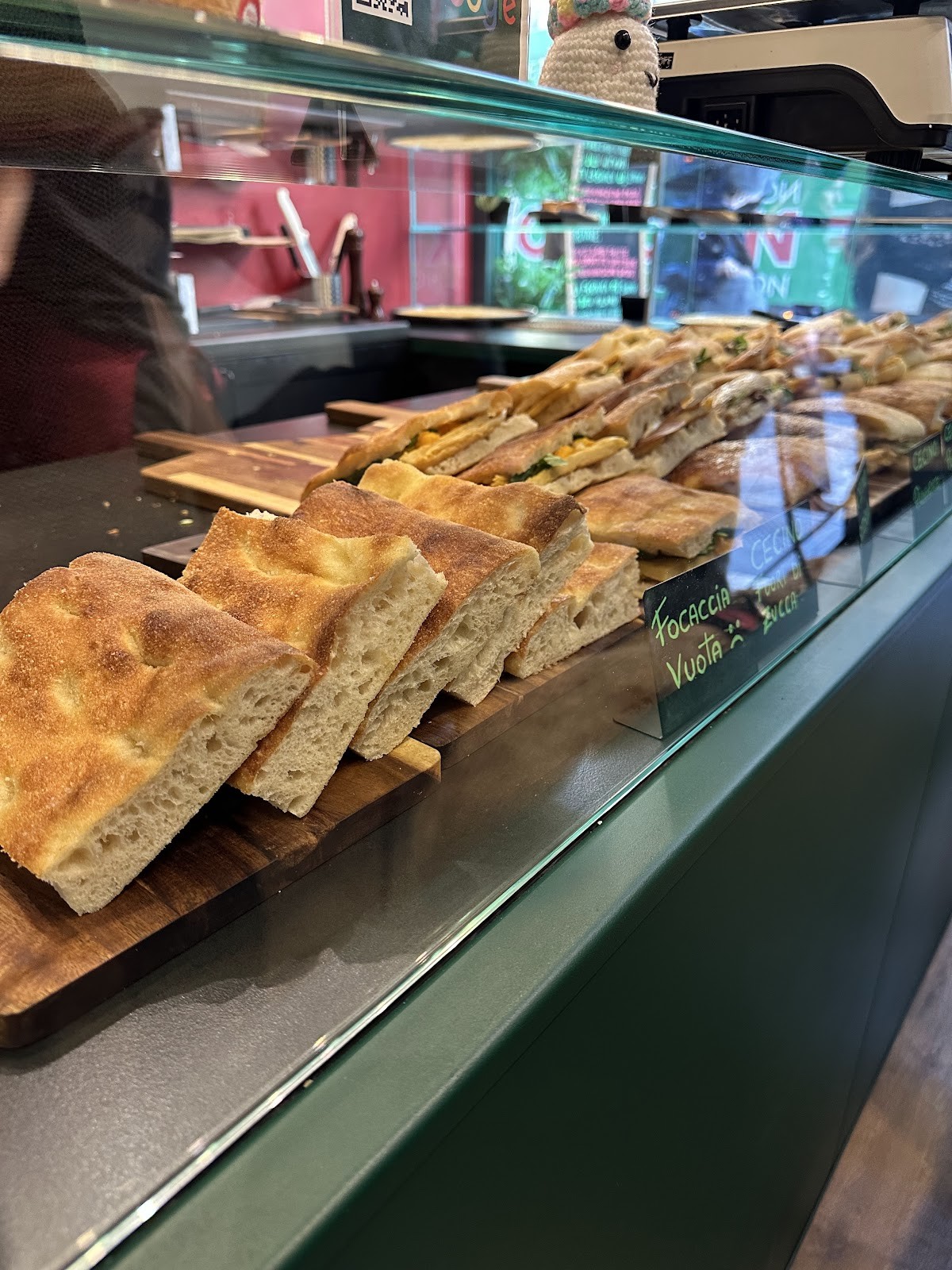 Focacceria Cecino: food & drinks