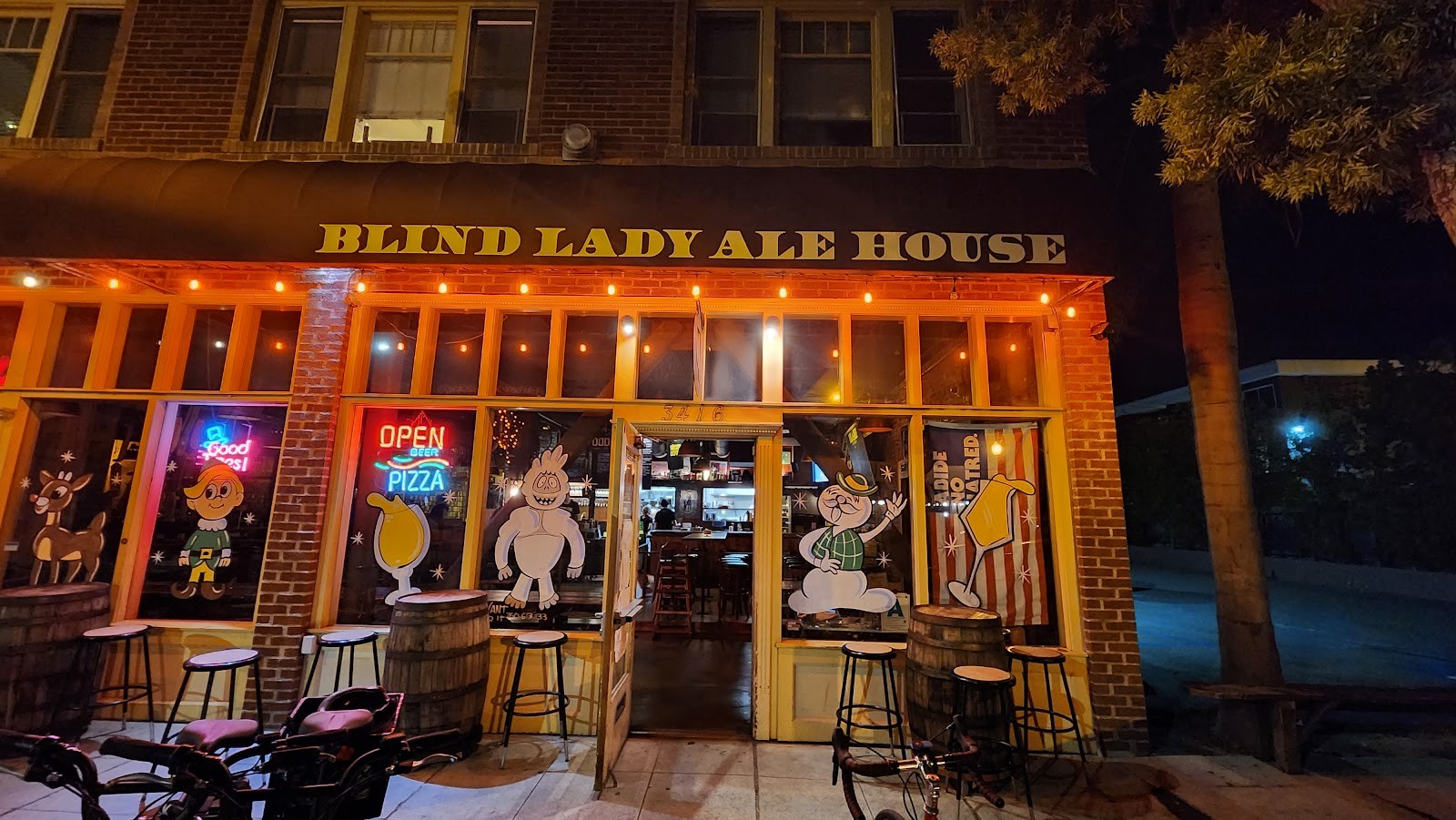 Blind Lady Ale House: the place