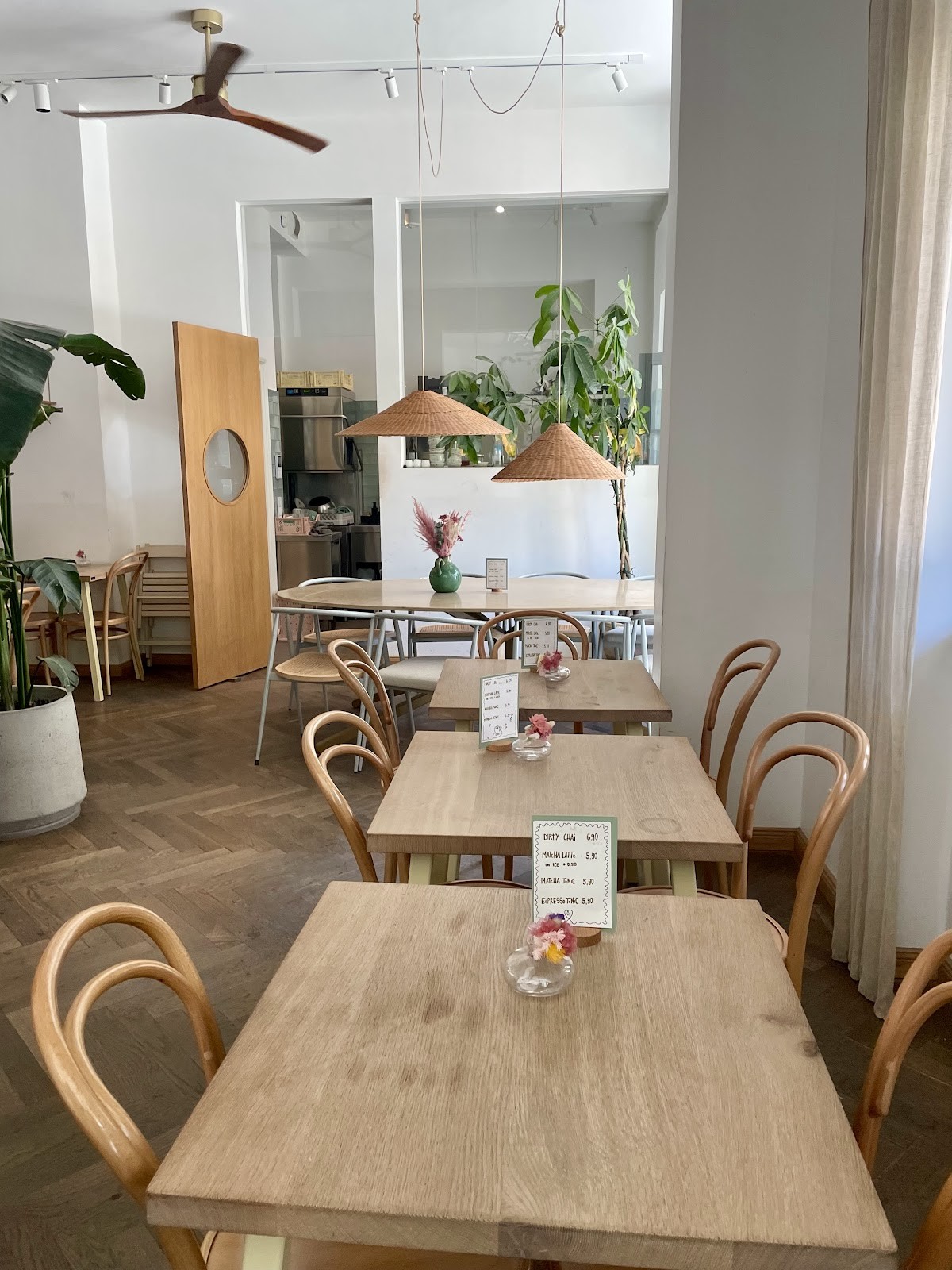 Poppi Farmer - Specialty Coffee & Organic Food: the place