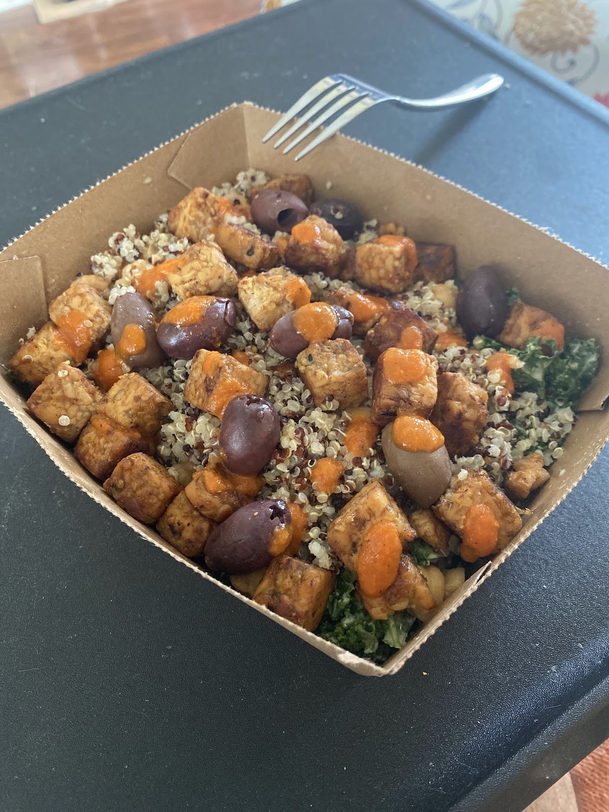 Rabbits Cafe: food & drinks