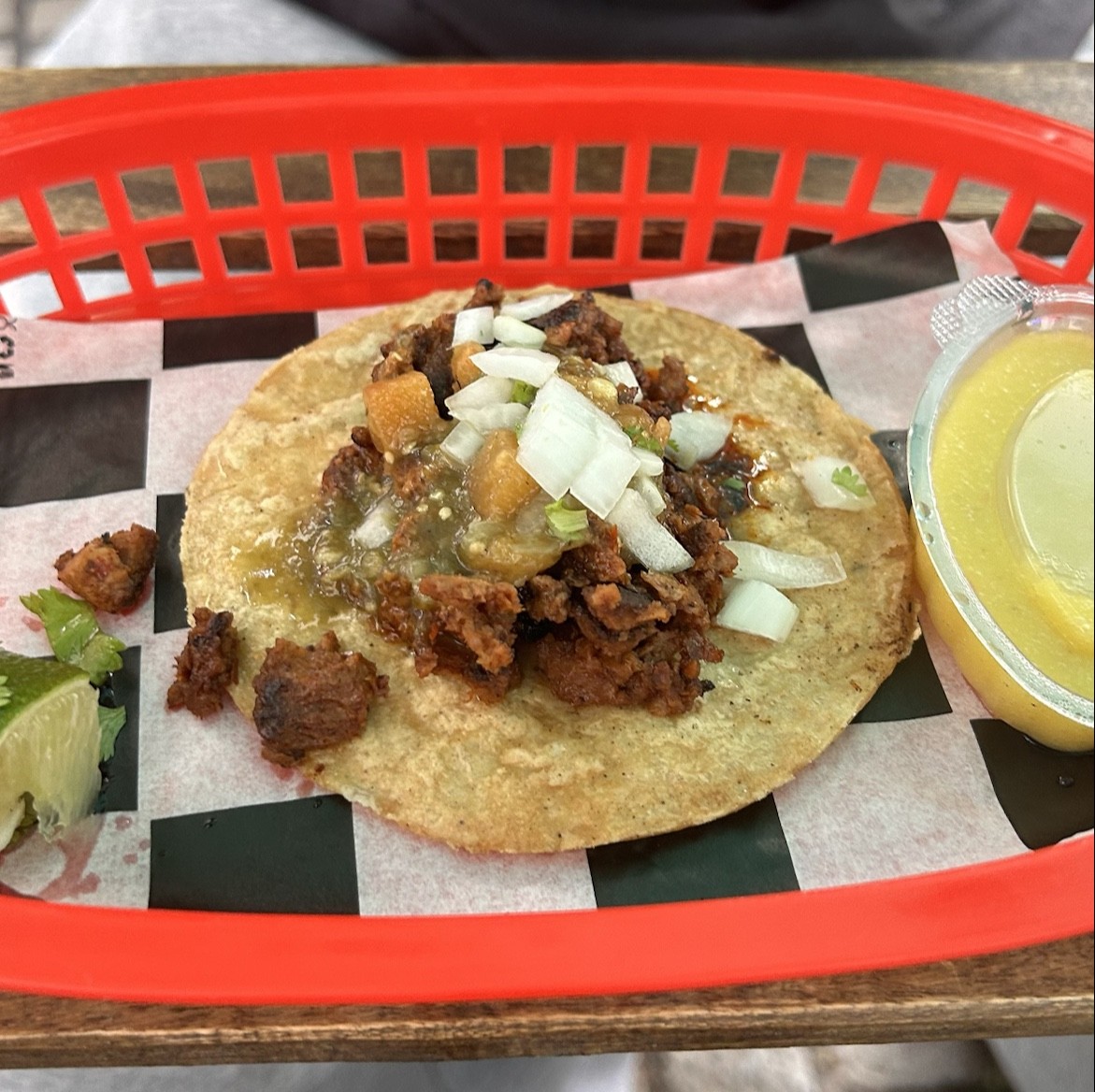Momencik Vegan Restaurant: food & drinks