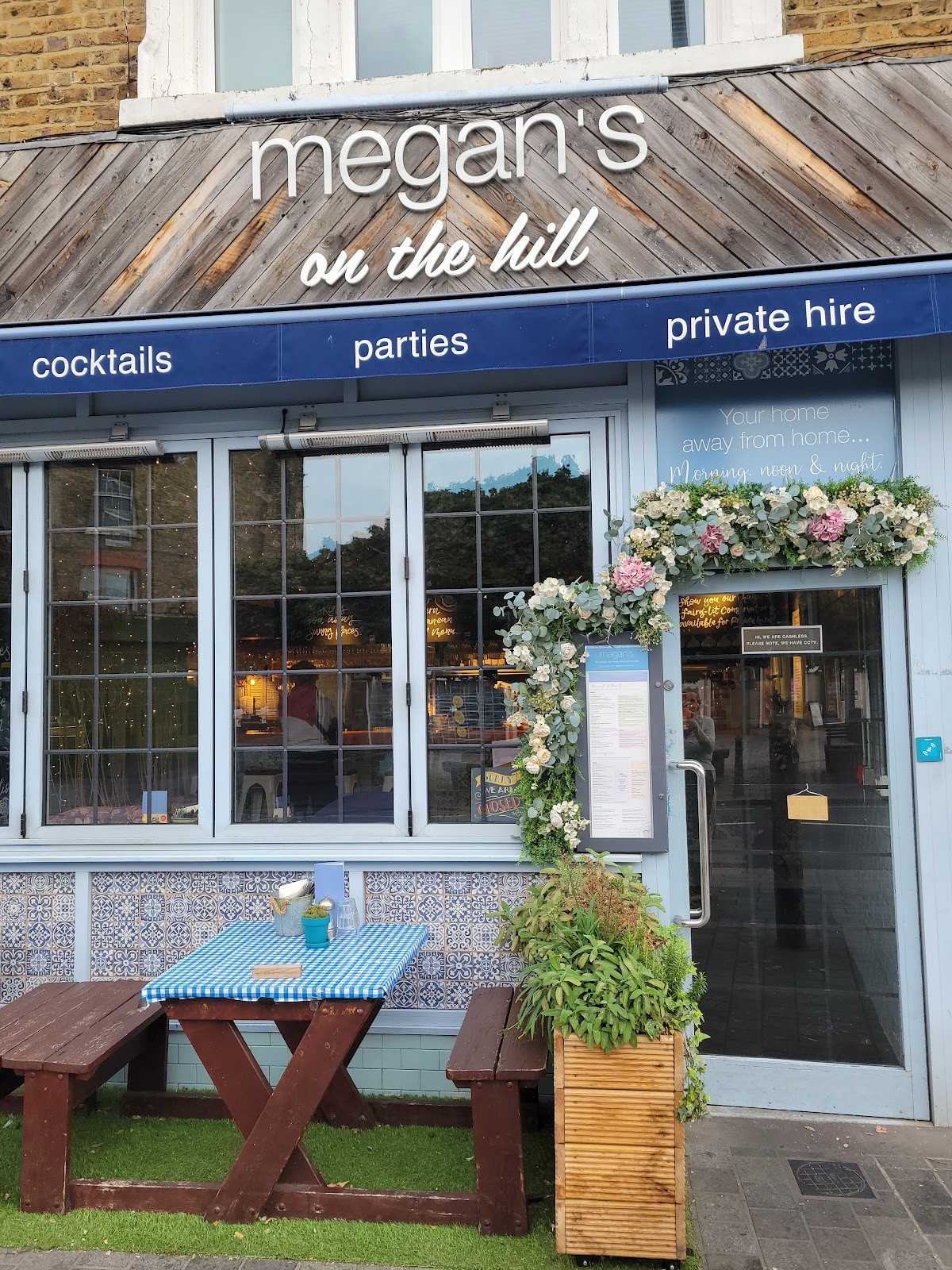 Megan's on the Hill Restaurant (Balham): the place