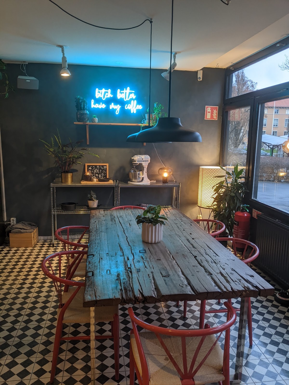 THS Café: the place
