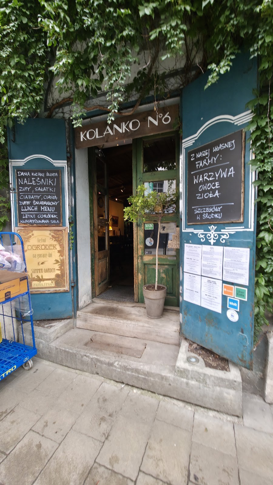 Kolanko No 6 Restaurant: the place