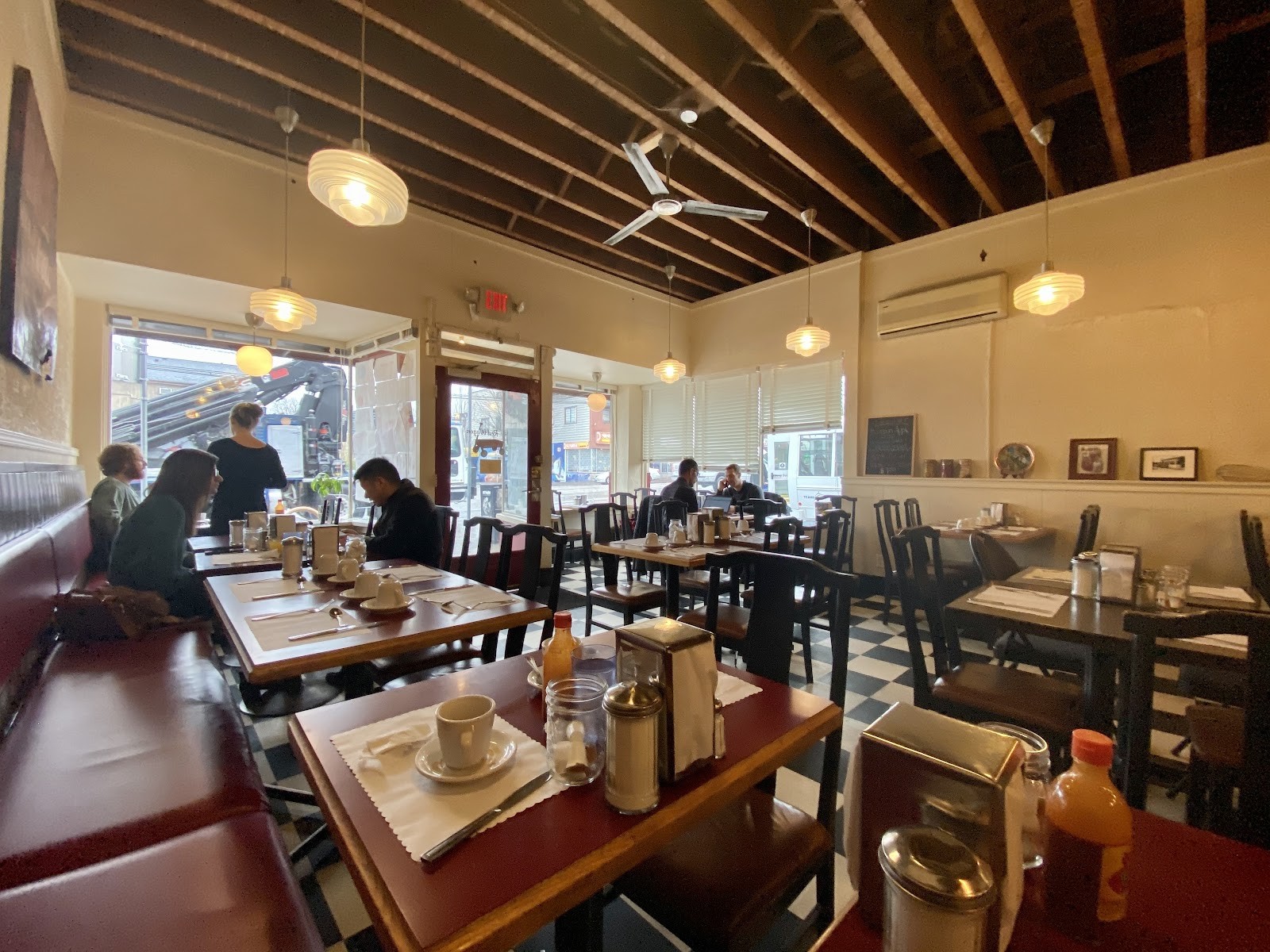 Red Wagon Cafe: the place