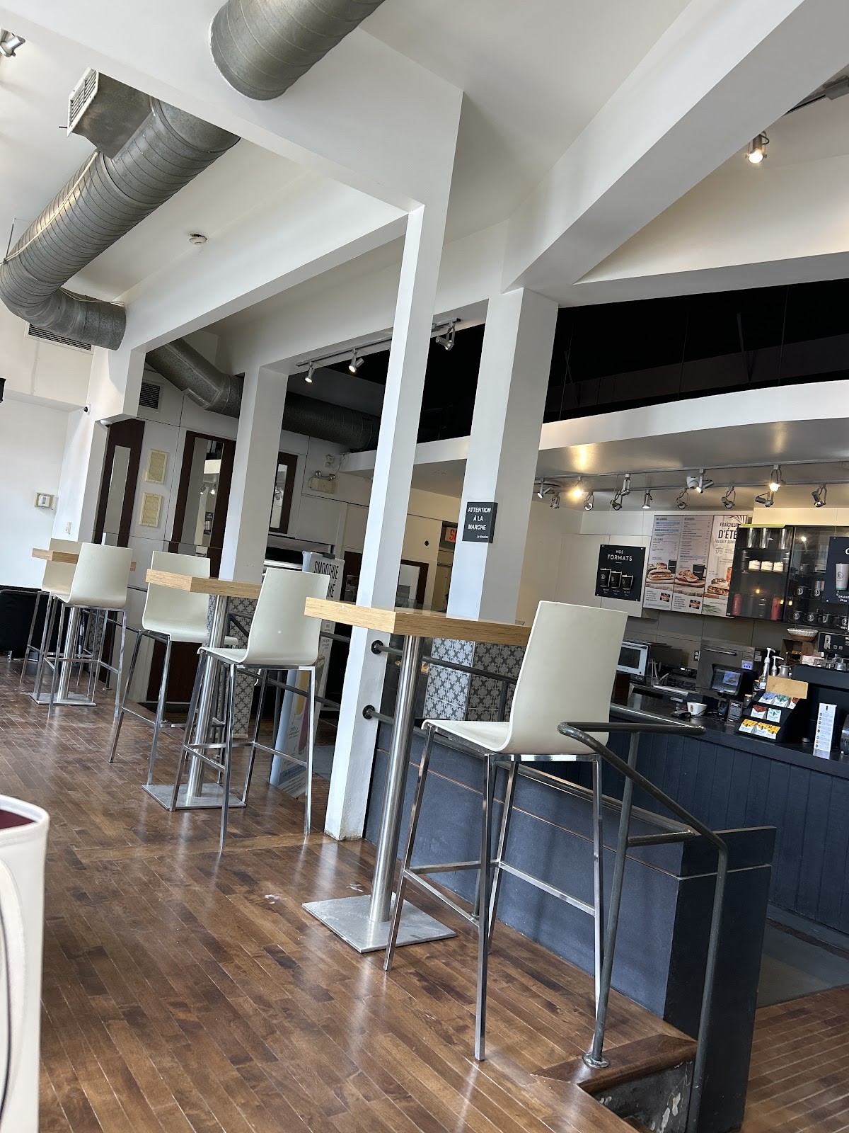 Café Van Houtte: the place
