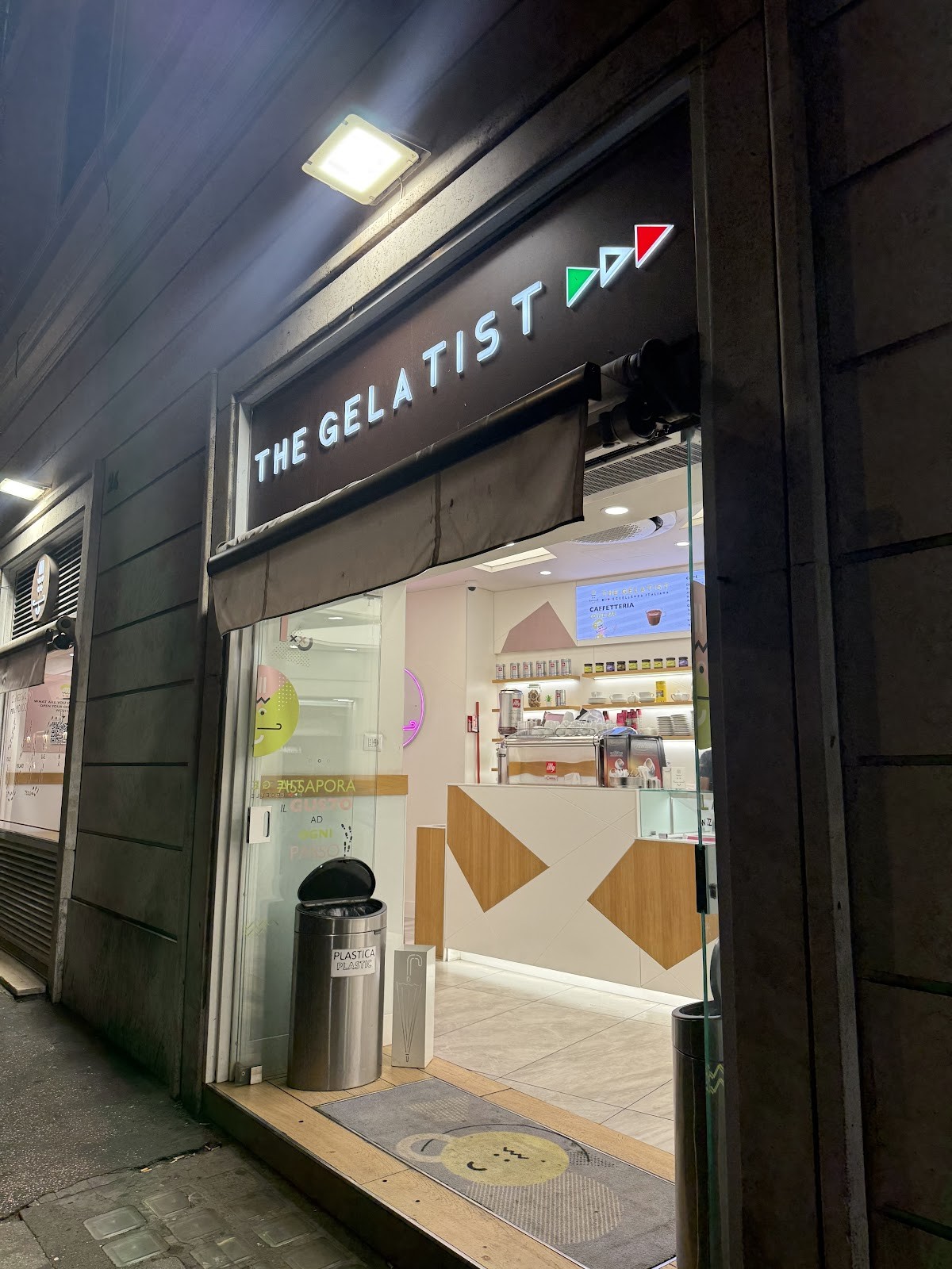 The Gelatist Via Torino 25: the place