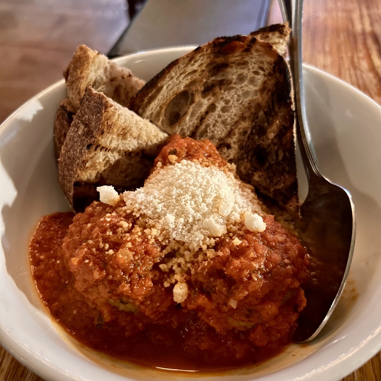 Fitz on 4th: food & drinks