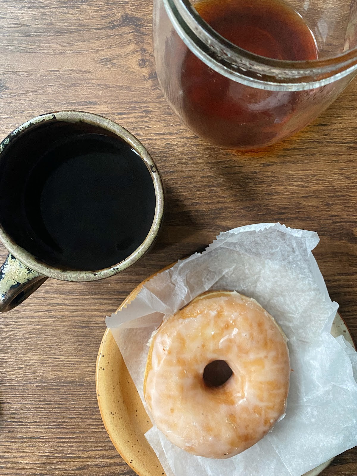 Dottie's Donuts: food & drinks