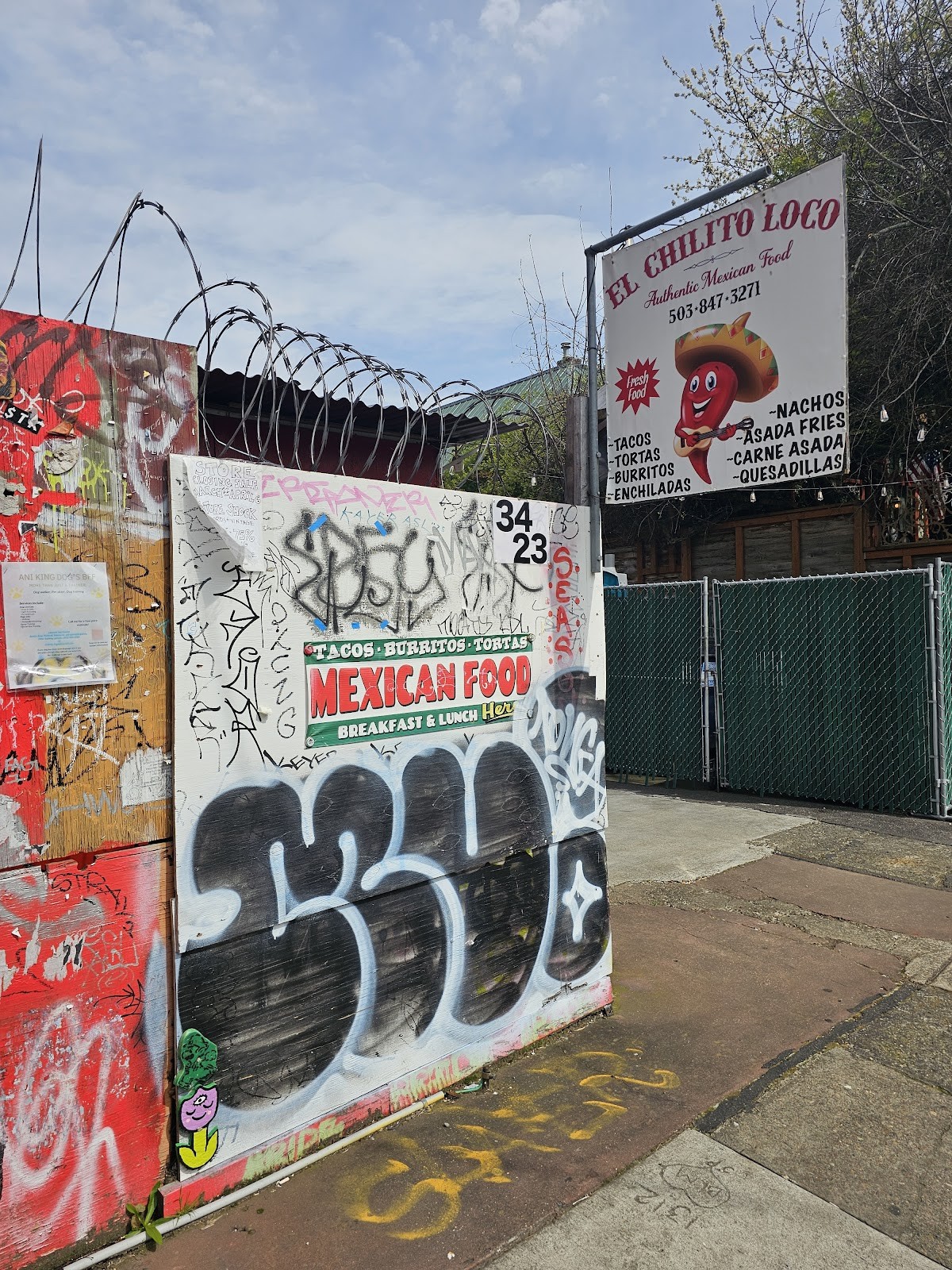 EL CHILITO LOCO (food truck) Mexican Food: the place