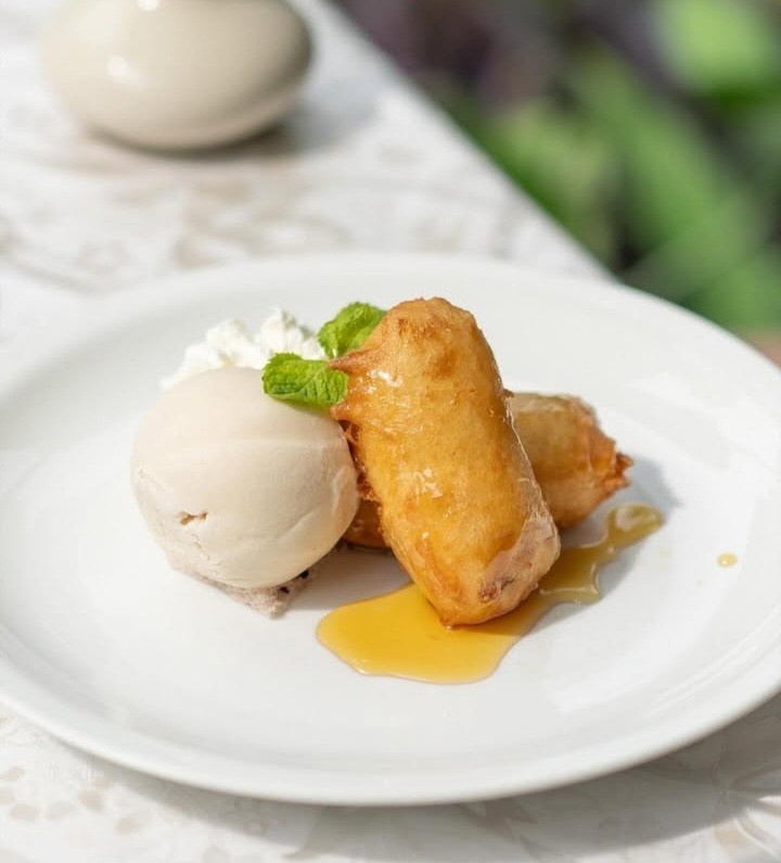 The Vegetarian Cottage: food & drinks