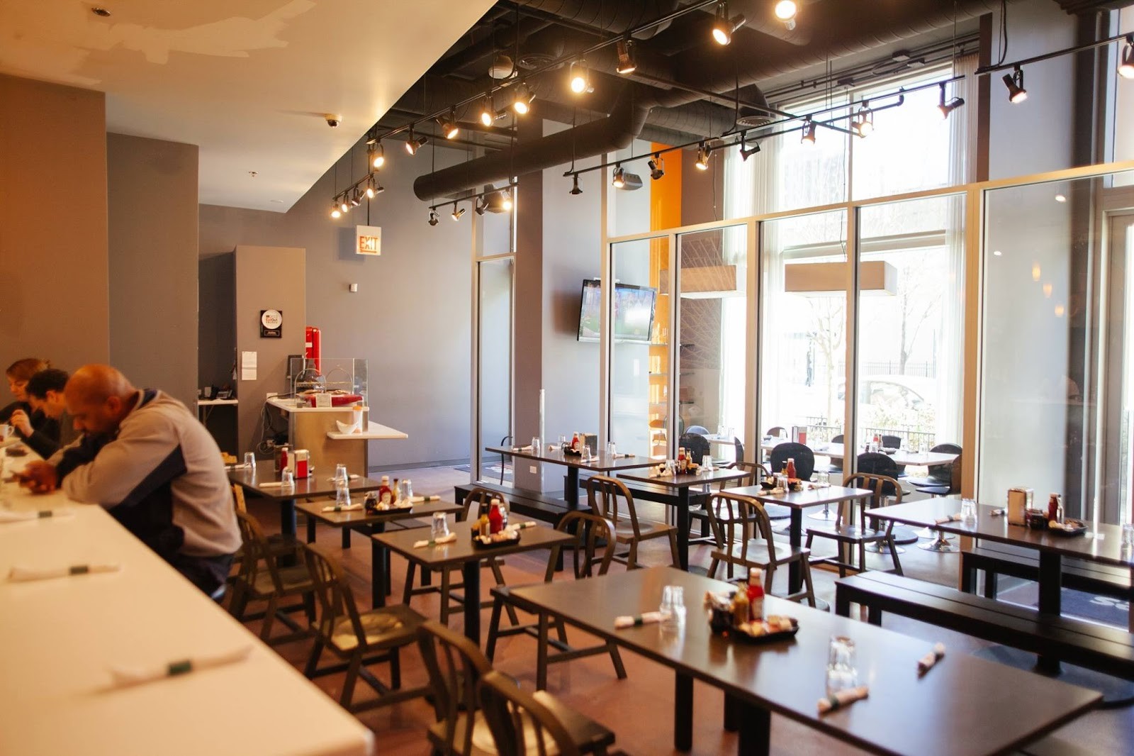 Chicago Waffles South Loop: the place