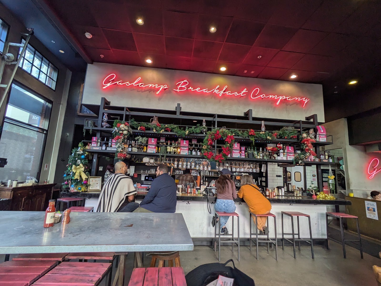 Gaslamp Breakfast Company: the place