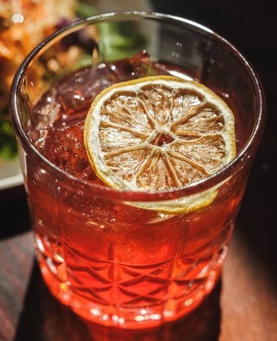 Norah Belmont: food & drinks
