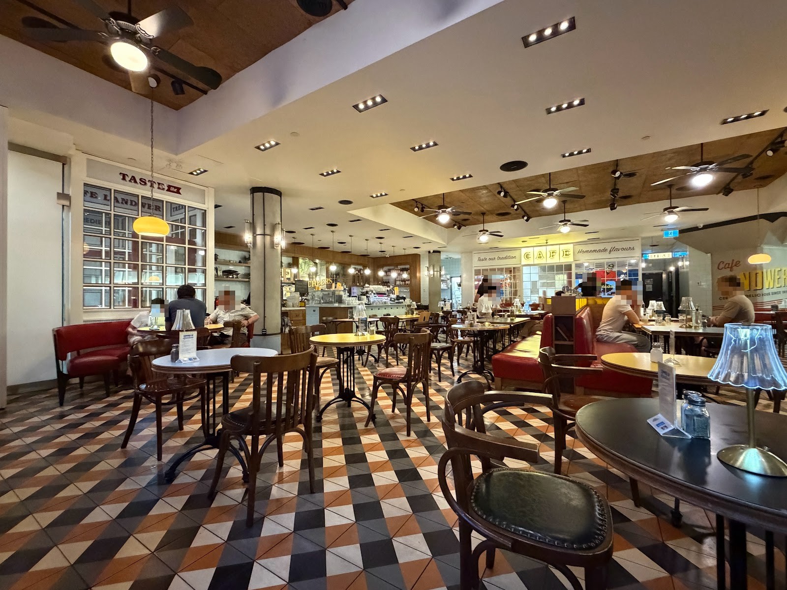 Cafe Landwer: the place