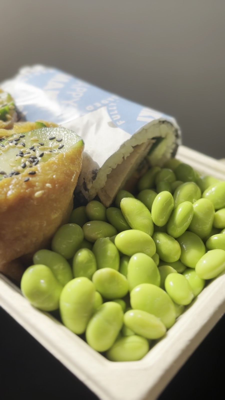 Happy Maki - Sushi Burritos & Bowls: food & drinks