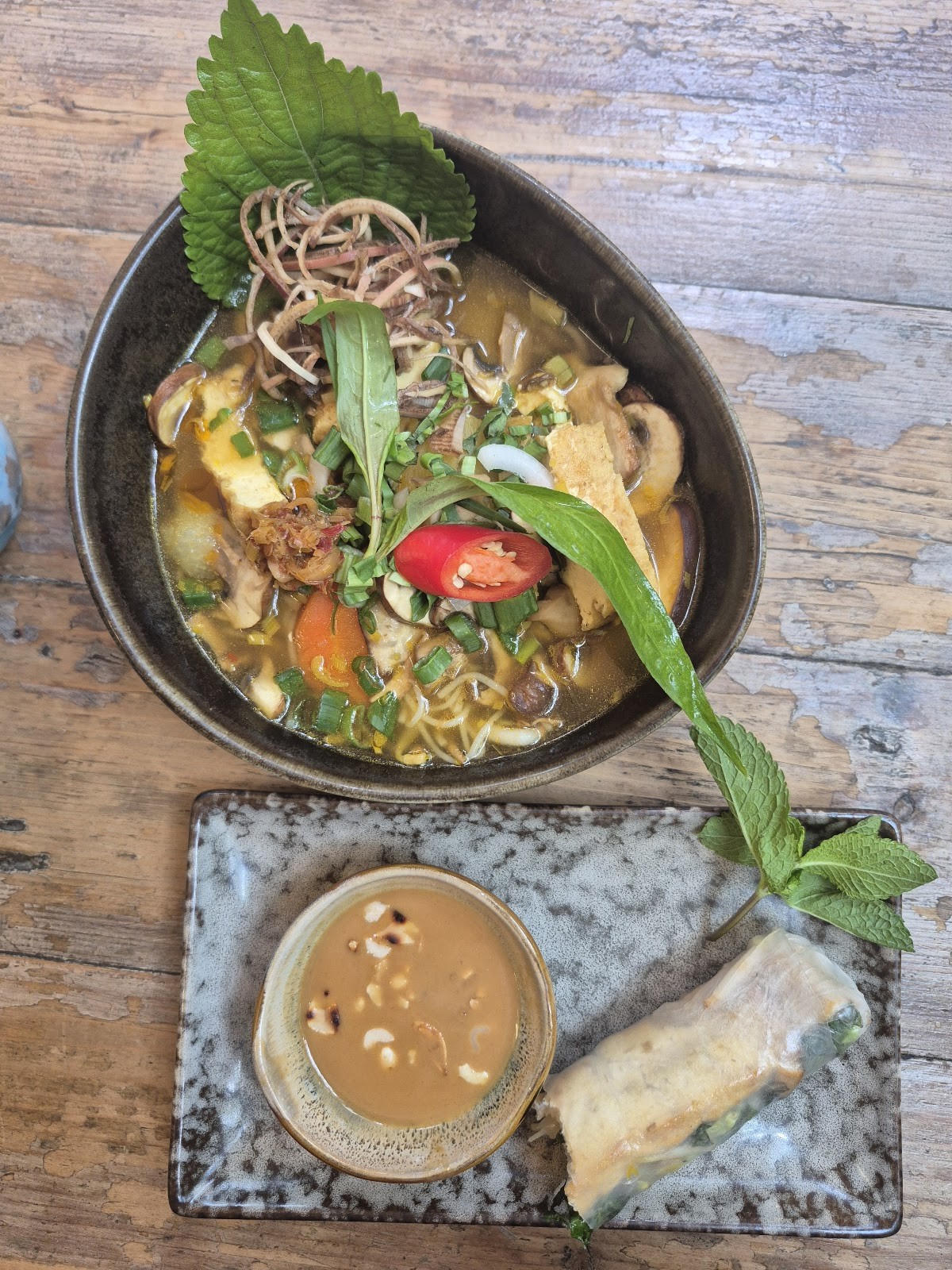 Chum Chay: food & drinks