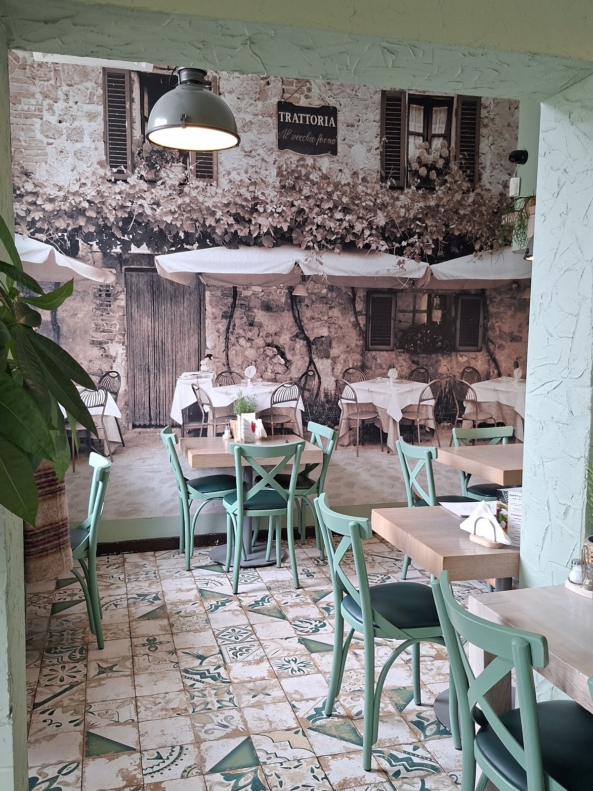 Trattoria Prima Pasta: the place