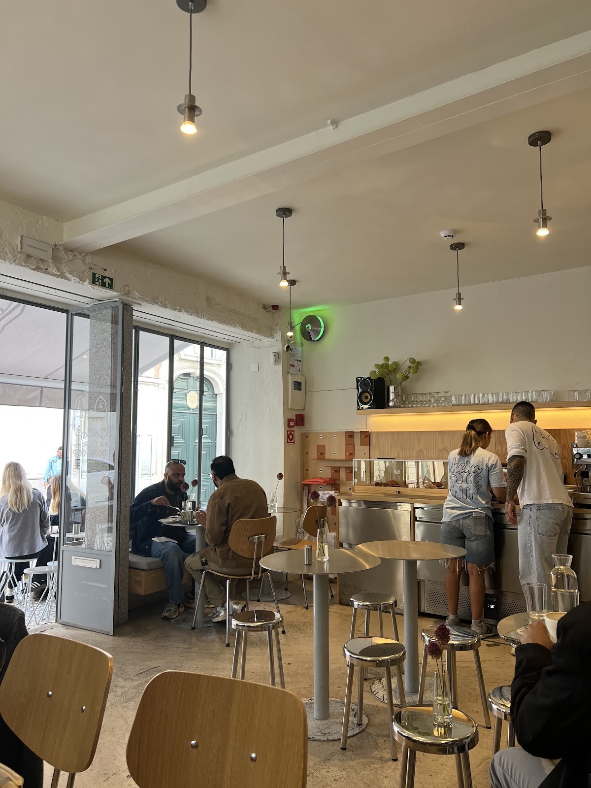 Heim Cafe Santos: the place
