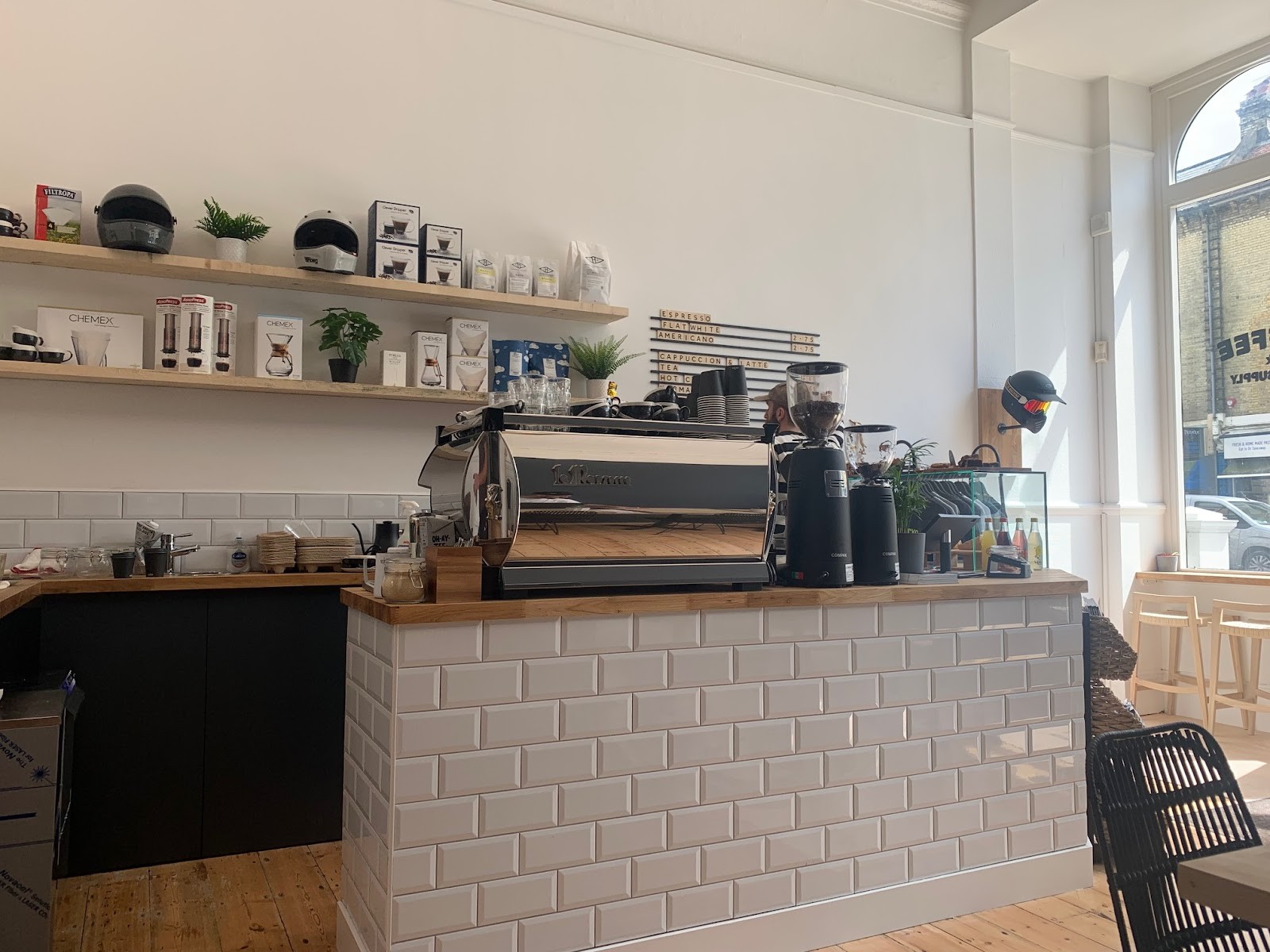 FLATOUT Coffee: the place