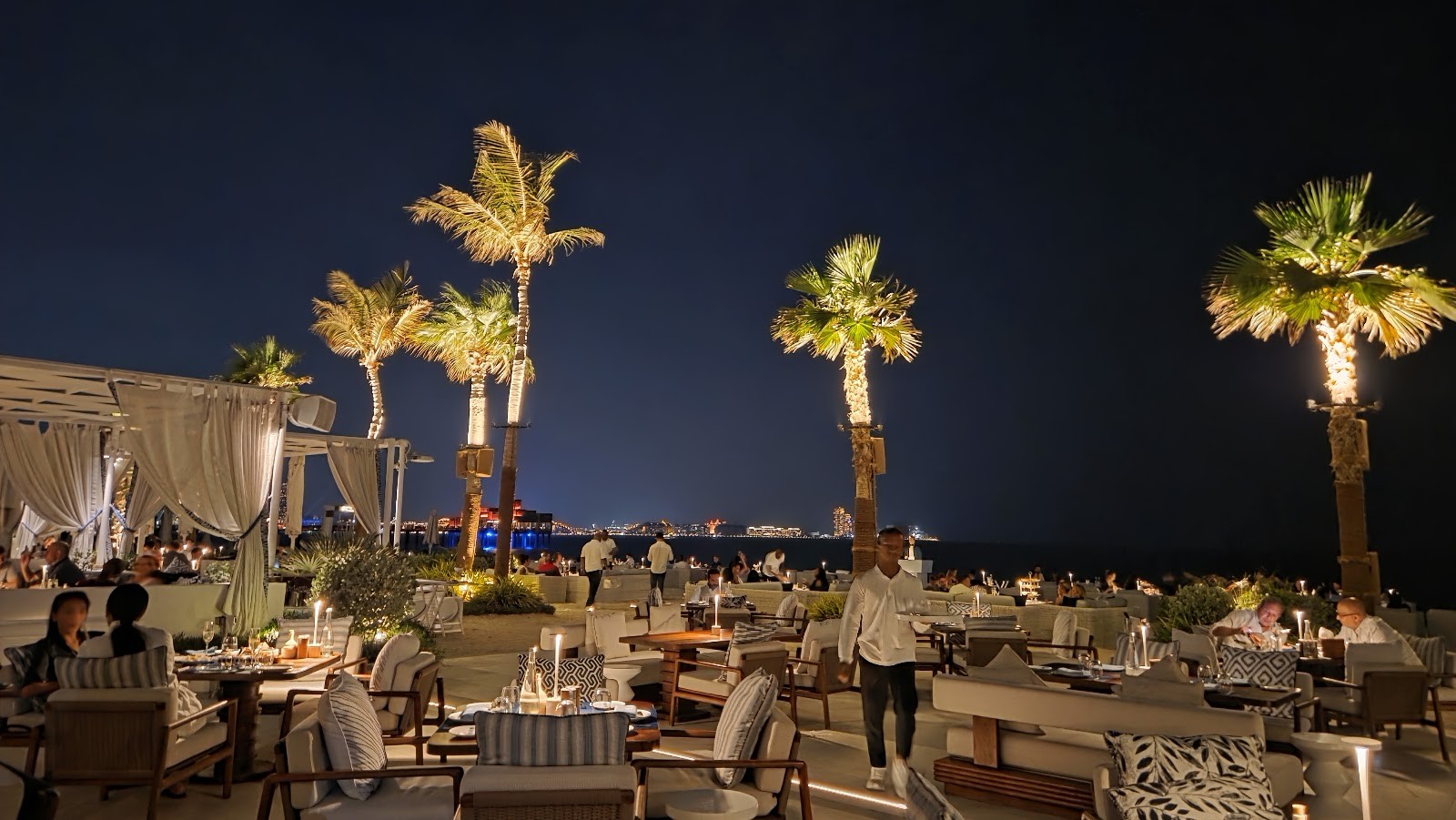 Shimmers: the place
