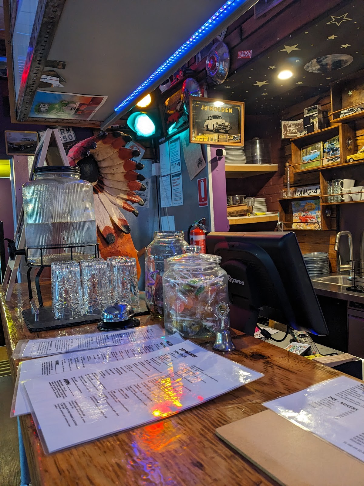 The Black Cockatoo: the place