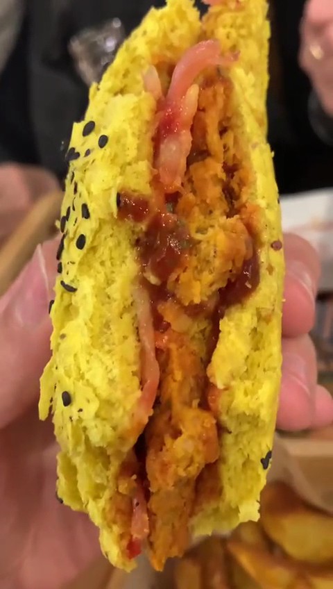 Flower Burger: food & drinks