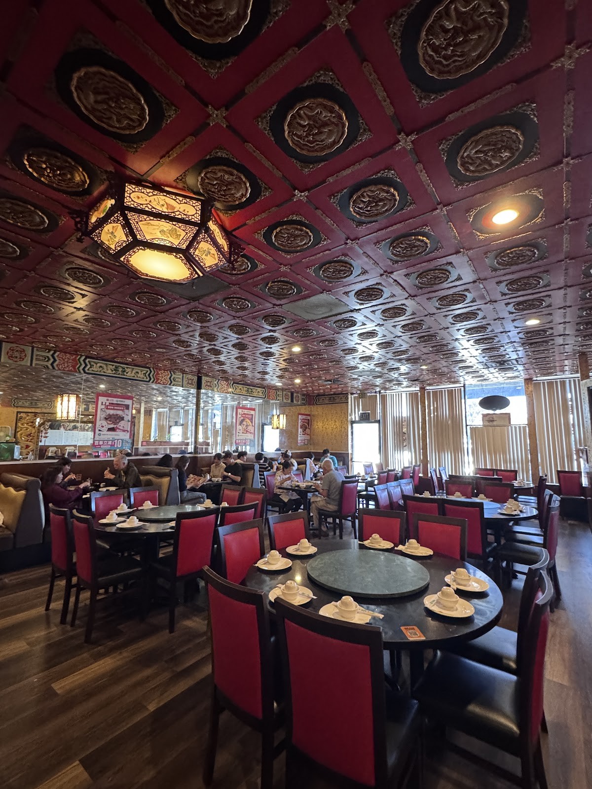 Spicy House: the place