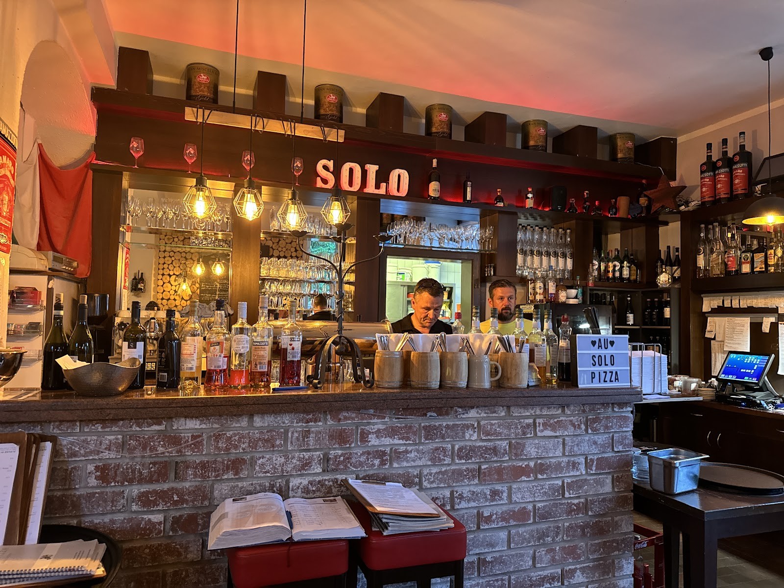 Solo Pizza: the place