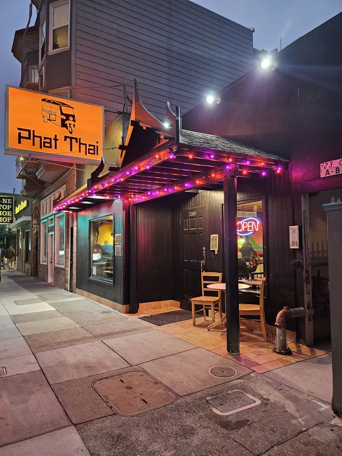 Phat Thai: the place