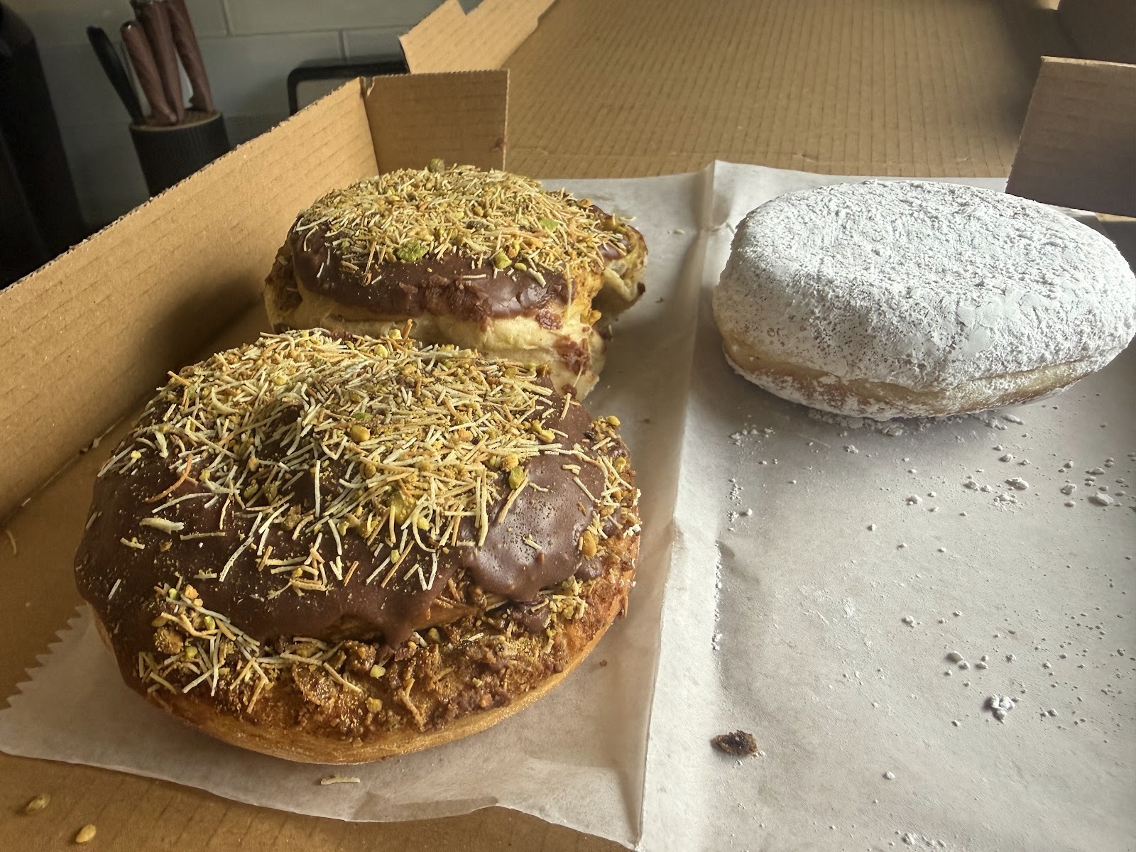 Dottie’s Donuts: food & drinks