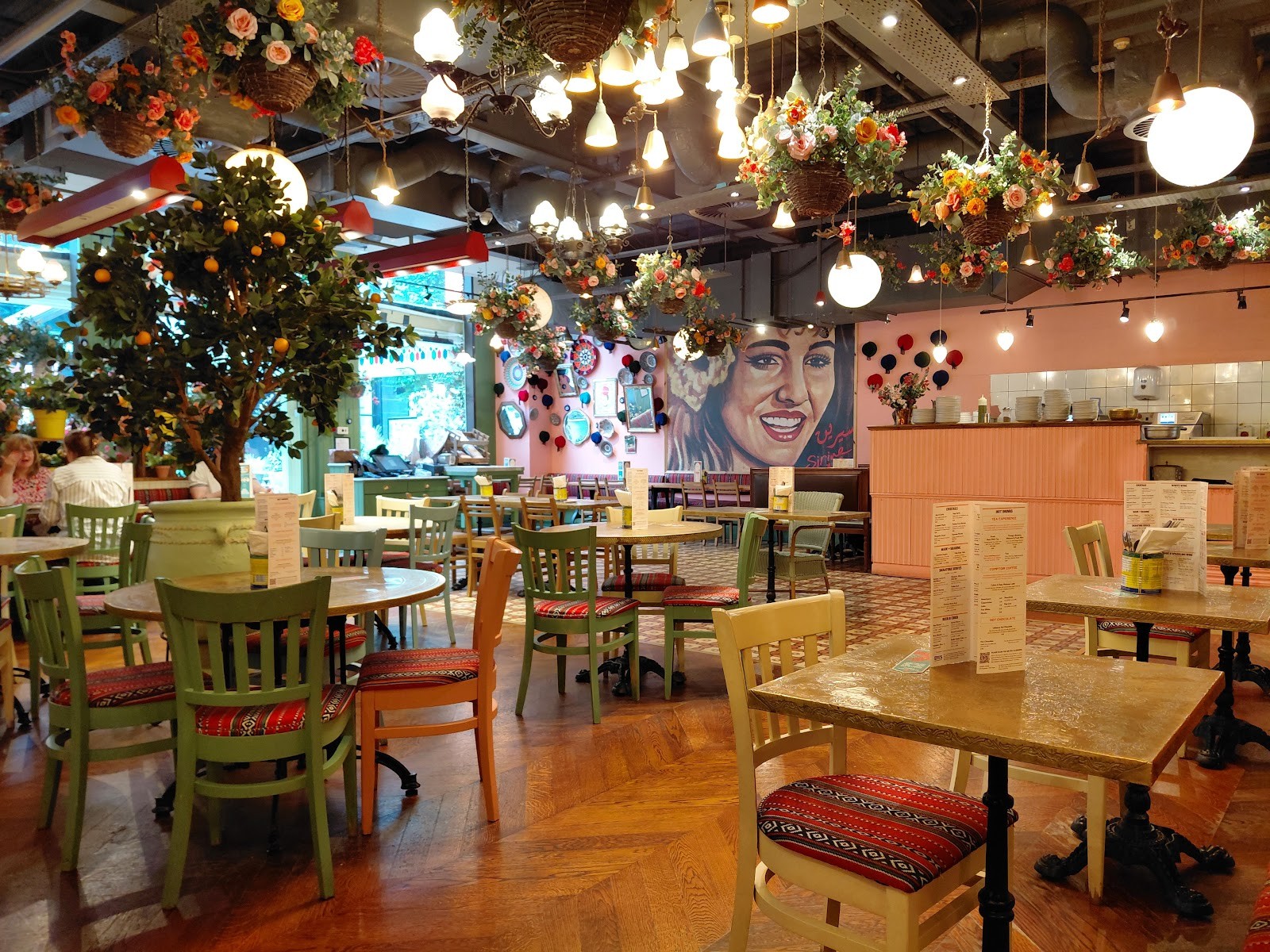 Comptoir Libanais Manchester: the place