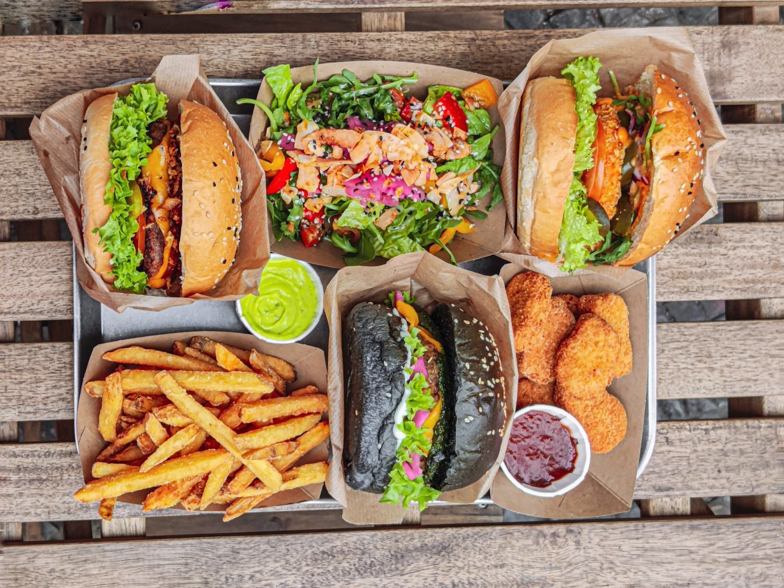 VEG'D - Vegan Burger - NK: food & drinks
