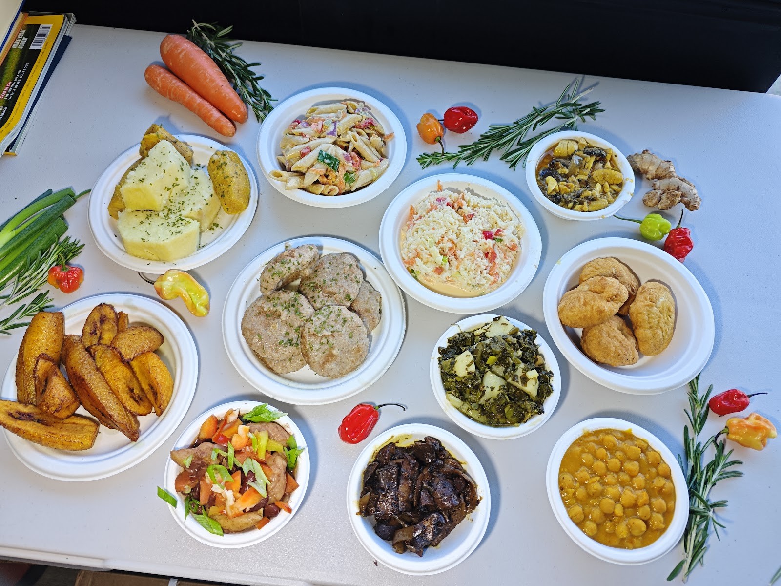 All Nations Vegan House: food & drinks