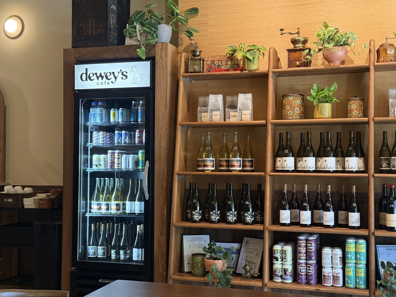 Dewey's Cafe: the place