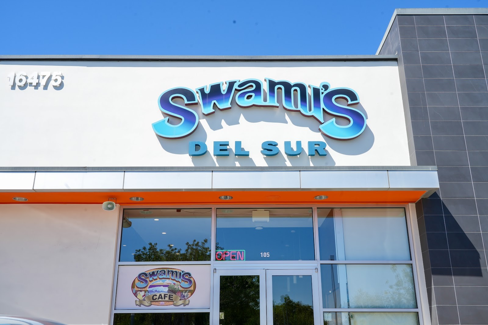 Swami's Cafe: the place