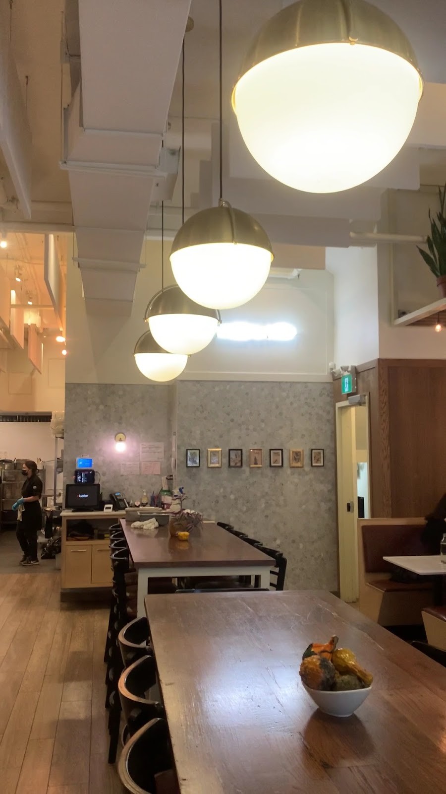 Aux Vivres Westmount: the place