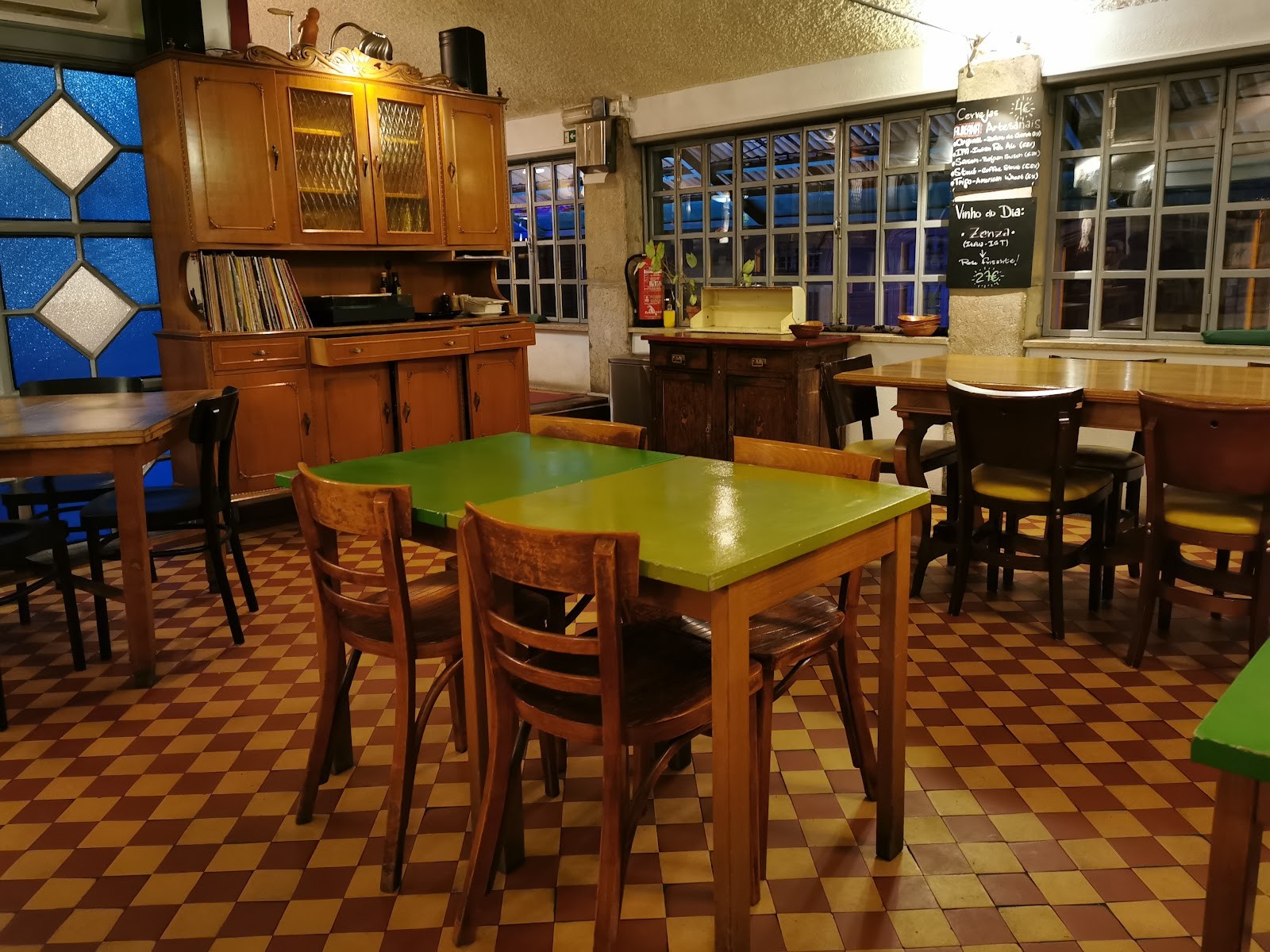 Santa Clara dos Cogumelos: the place