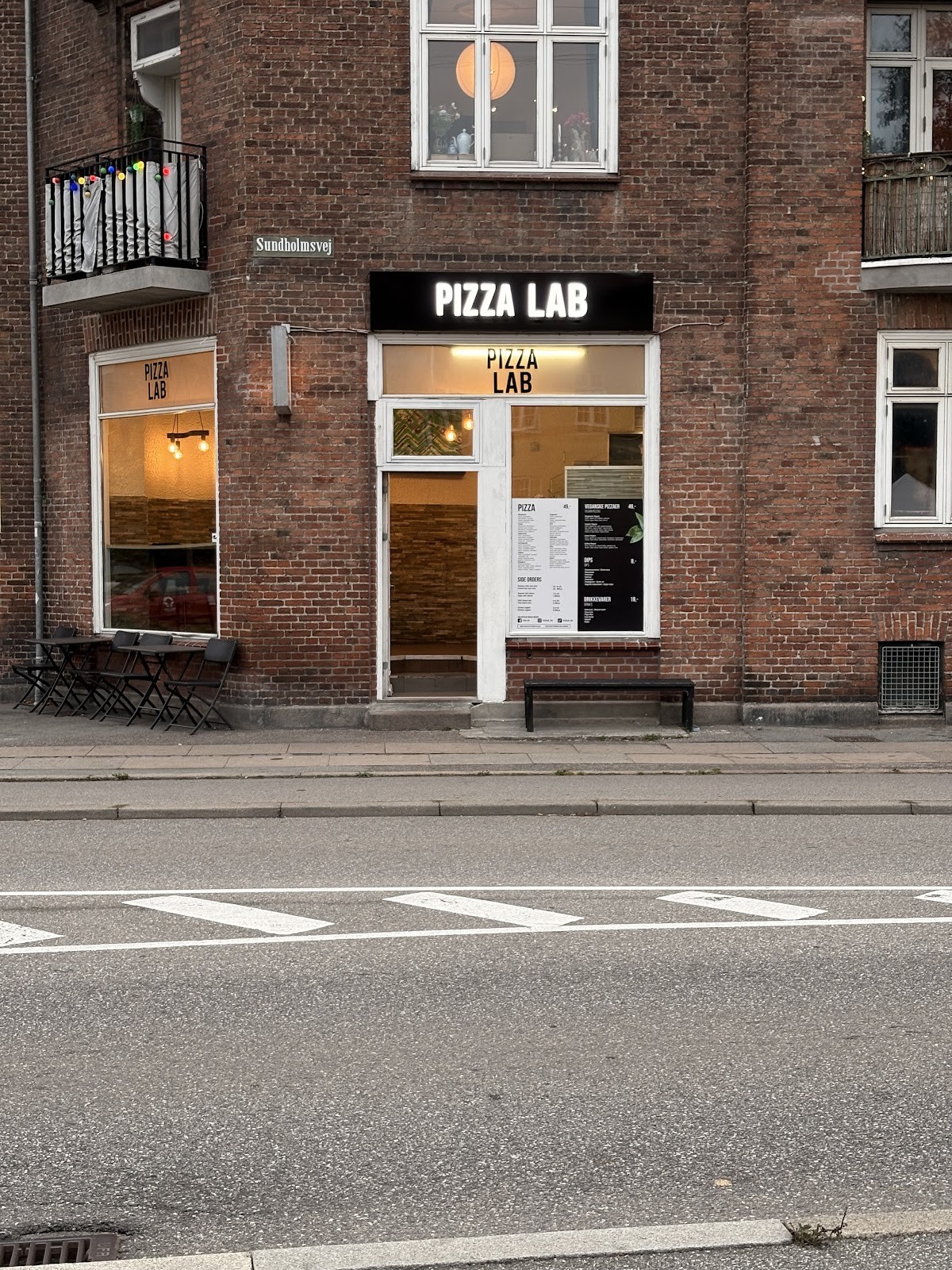 Pizza Lab: the place
