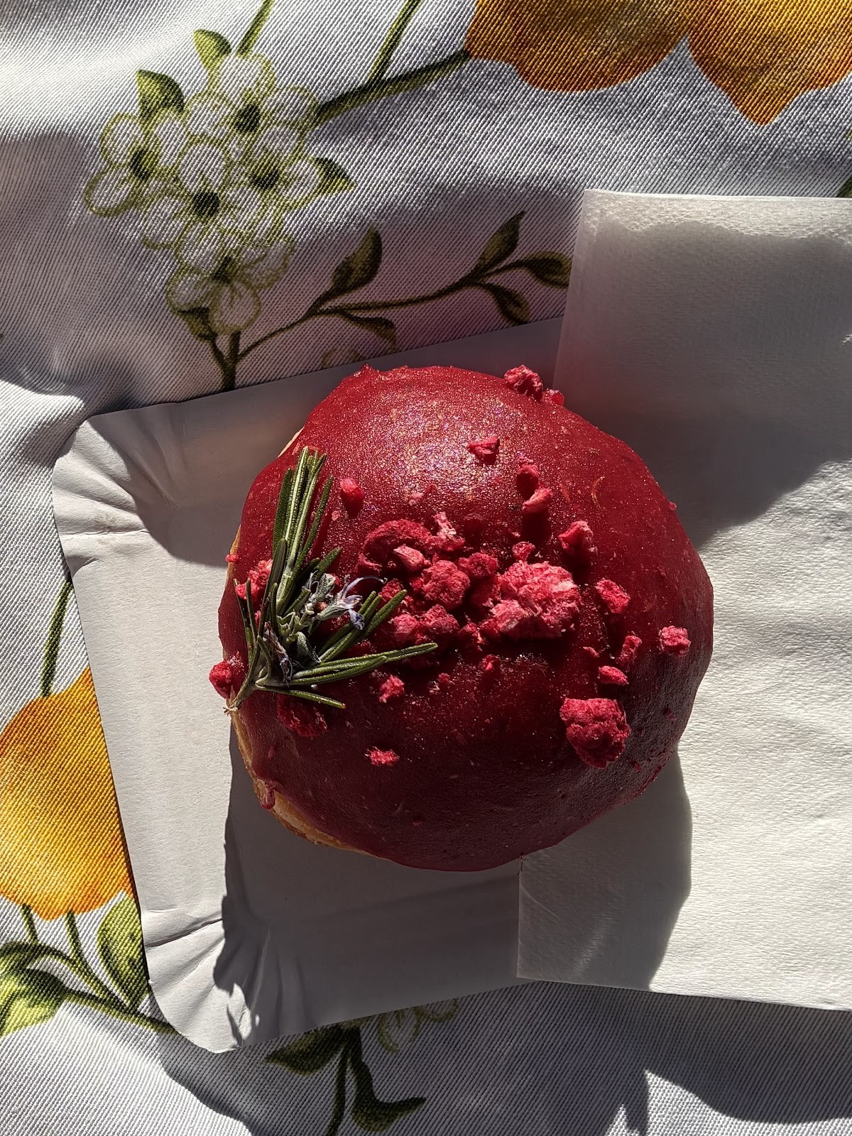 Nados Donuts: food & drinks